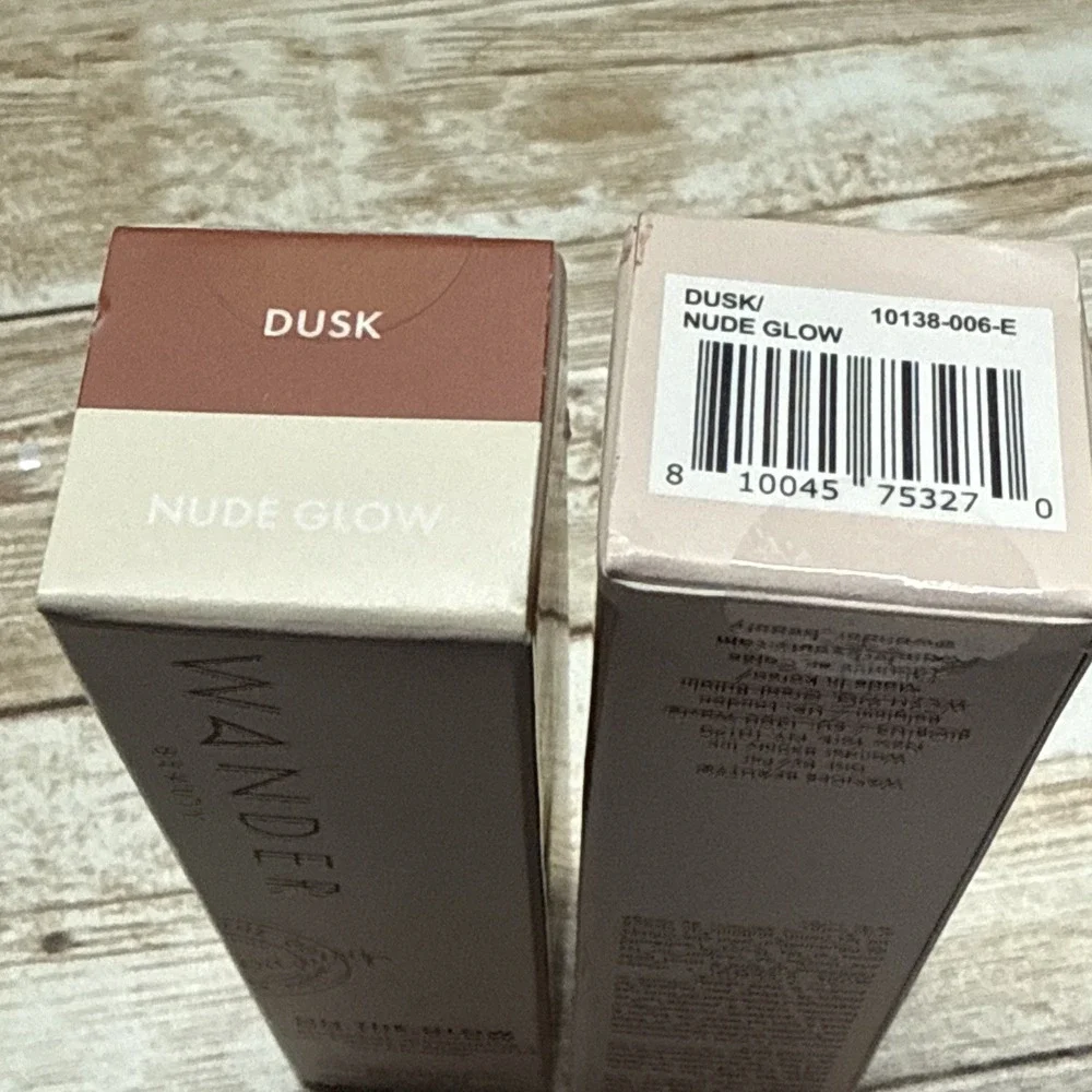 Wander Beauty On The Glow Blush and Illuminator in Dusk /Nude Glow New‎ Boxed